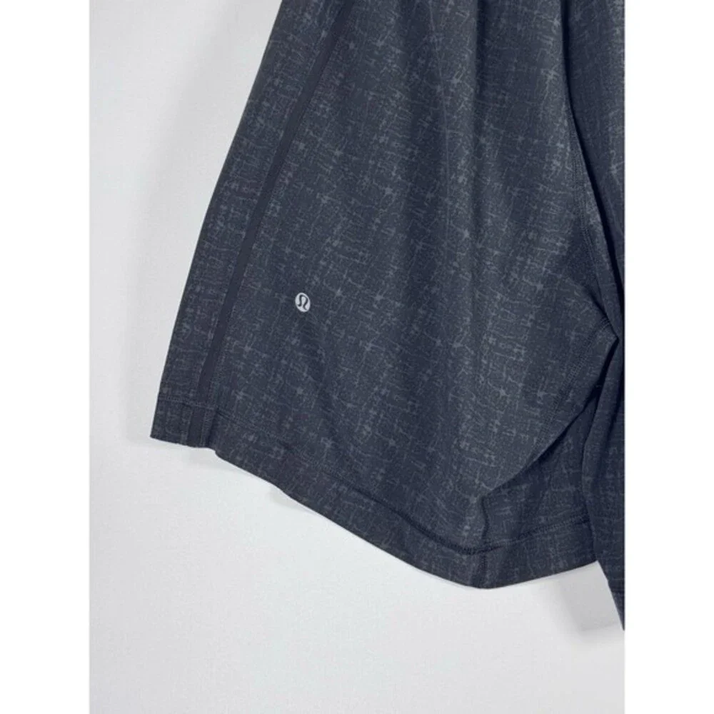 Lululemon Athletic Shorts Men Large Gray Black Lined Running Training Athleisure